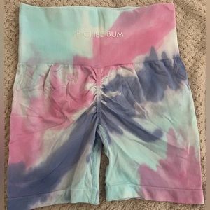 PcheeBum scrunch shorts